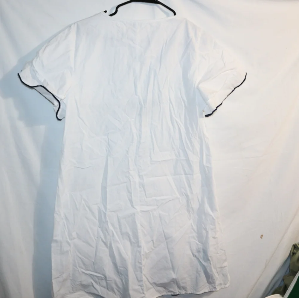 Crown and IVY White Blue Embroidered Collar Tunic Size Medium - Picture 7 of 10